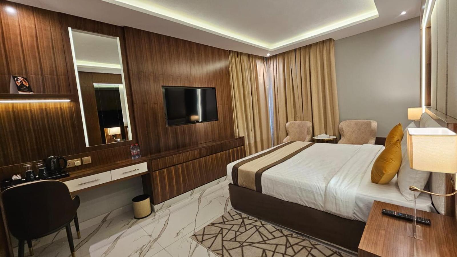 Concorde Deira Hotel -Formerly Golden Tulip Deira Hotel Dubai Eksteriør bilde