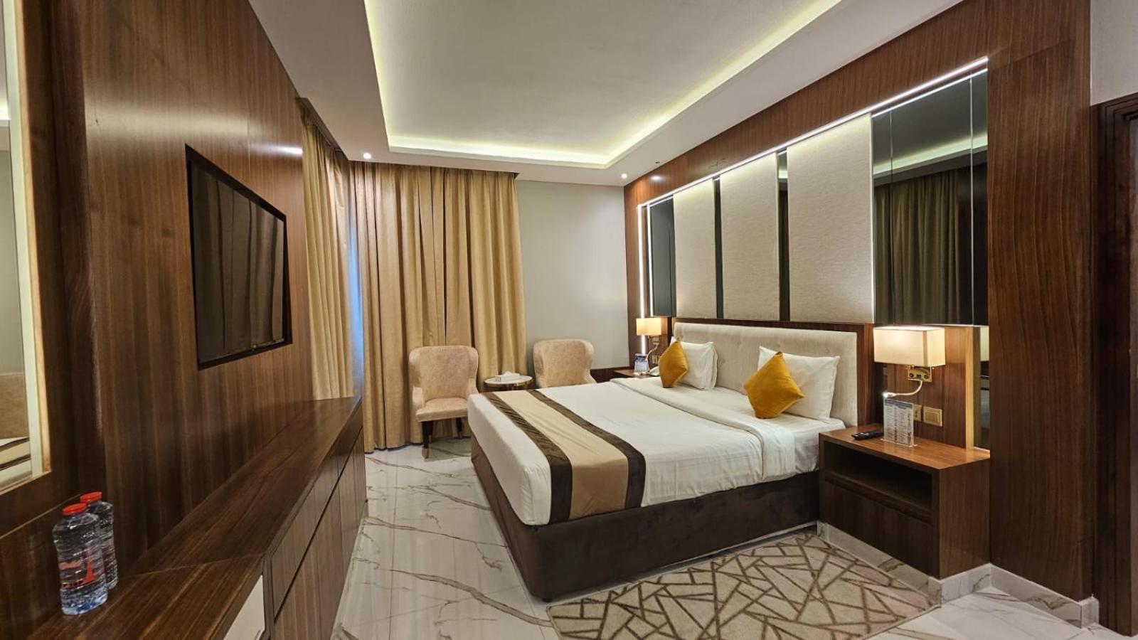 Concorde Deira Hotel -Formerly Golden Tulip Deira Hotel Dubai Eksteriør bilde