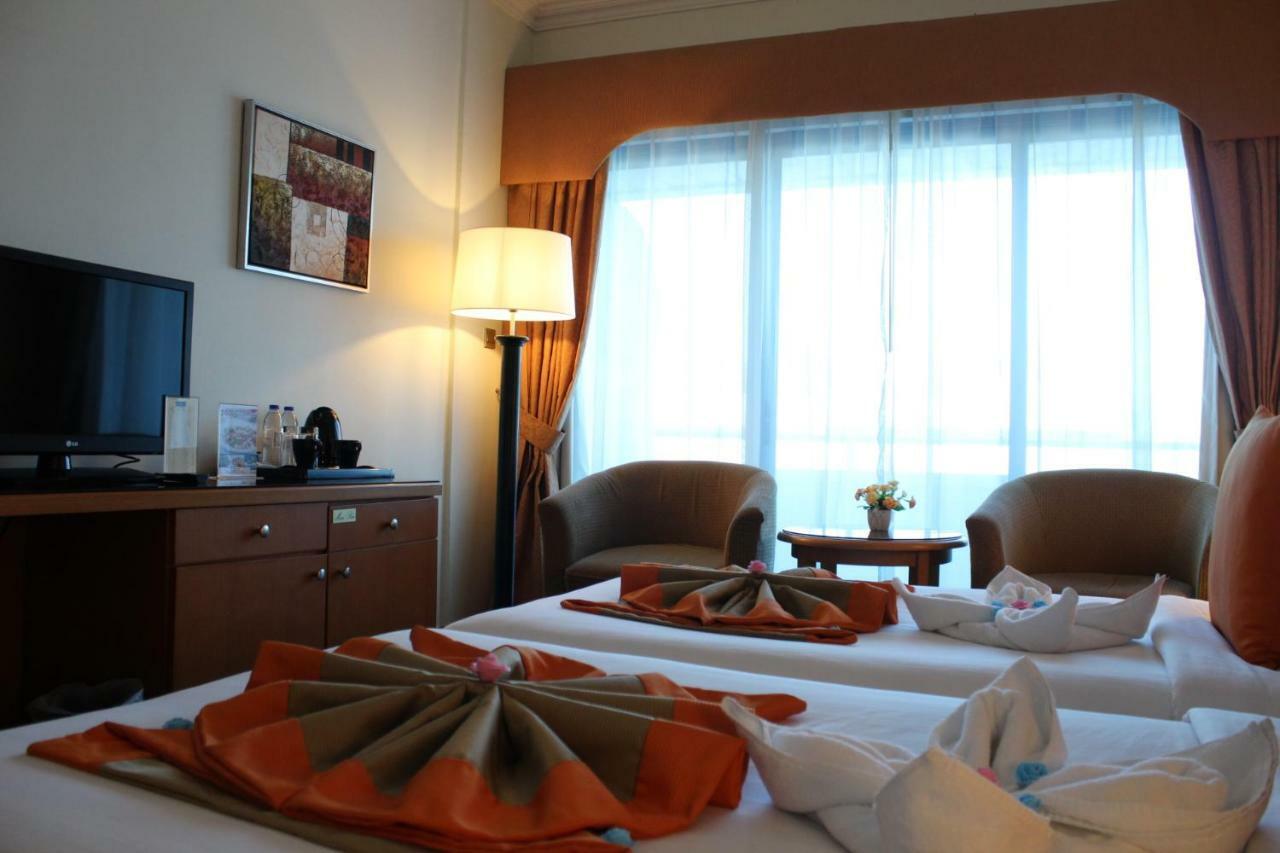 Concorde Deira Hotel -Formerly Golden Tulip Deira Hotel Dubai Eksteriør bilde